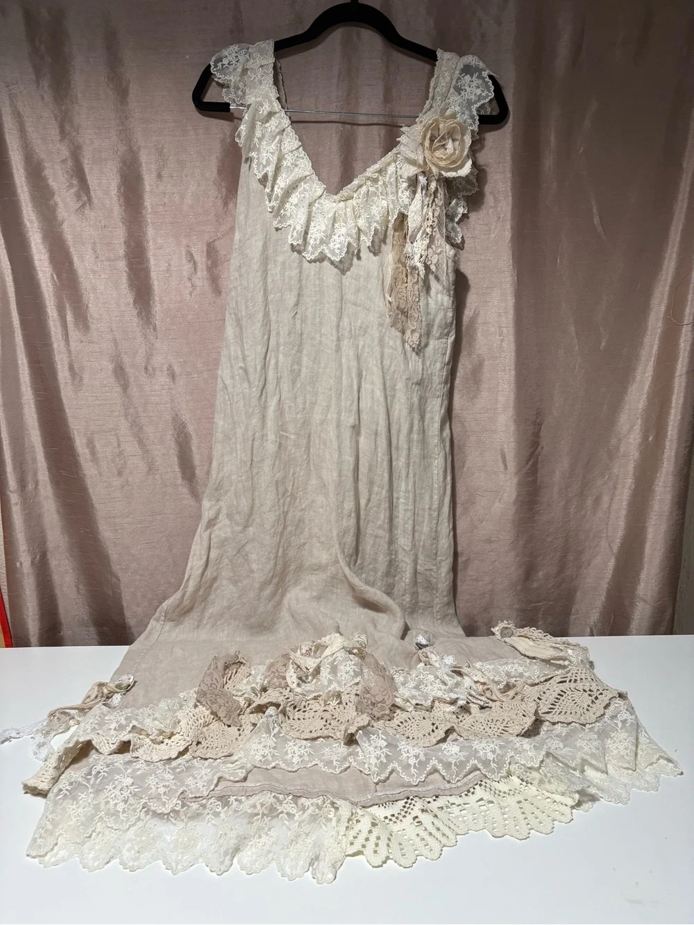 Vtg  Lace Italian Linen V-Neck Upcycled Dress Handmade Sz Med Slight Low Hem - Picture 6 of 14